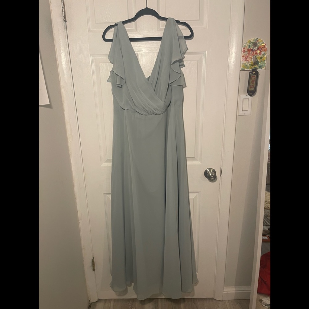 David's Bridal Flutter Sleeve Full Skirt Bridesmaid Dress